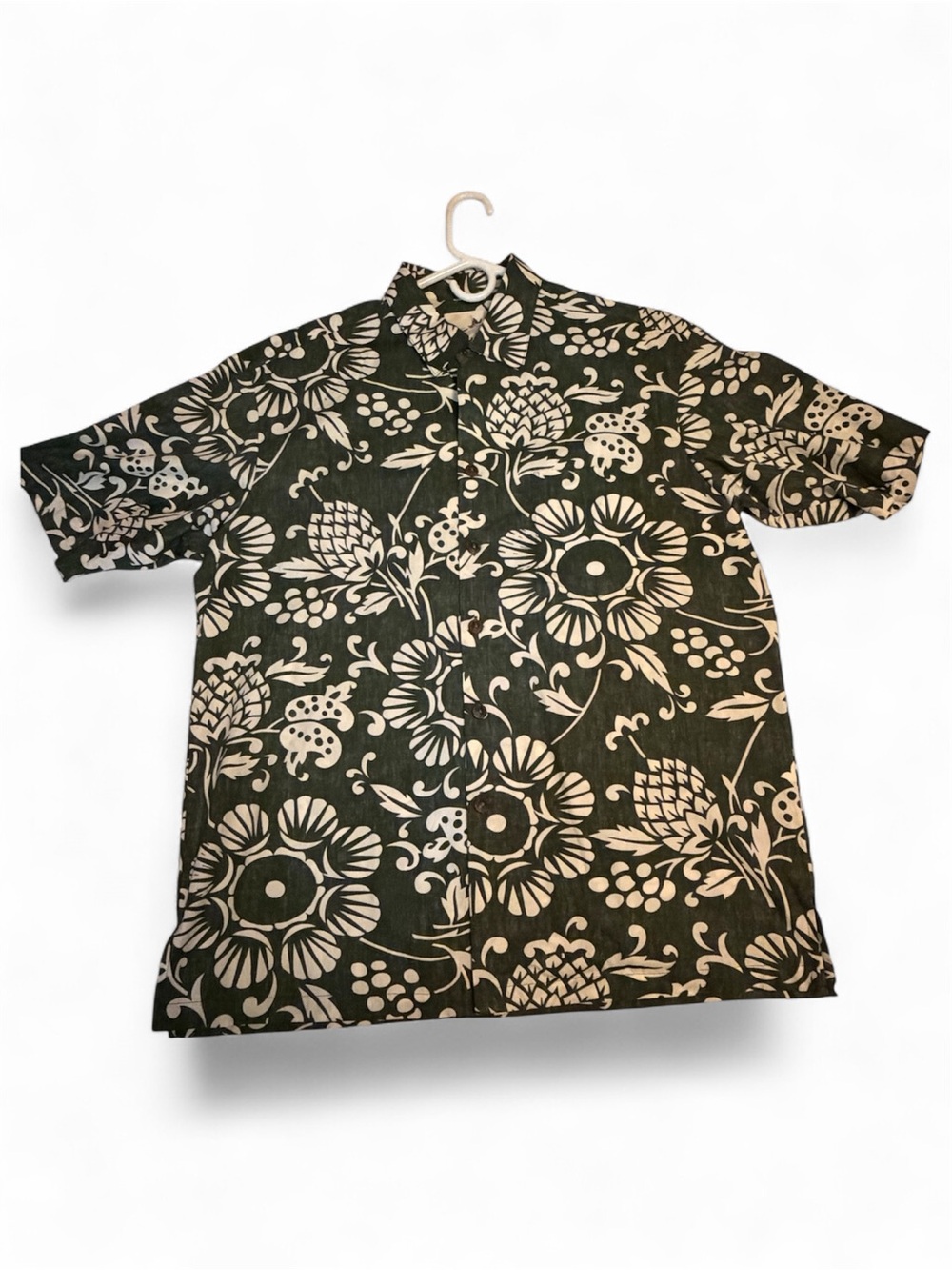Men's Black Short-Sleeve Floral Button-Down Shirt